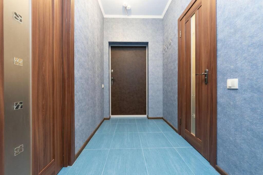 Современные Апартаменты Метро Харьковская Генератор В Доме Kijev Kültér fotó